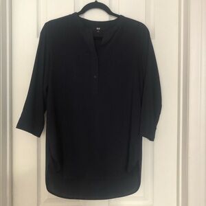 Uniqlo Women's Navy Button Down Shirt